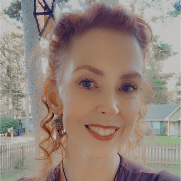 Meet your Posher, Rachel - Picture 1 of 1